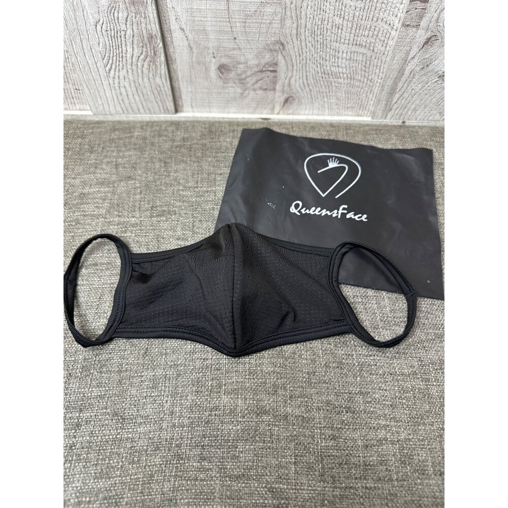 Queensface Mesh Dot Sporty Masks Black Reusable & Breathable Face Covering 4 pk - Picture 6 of 6
